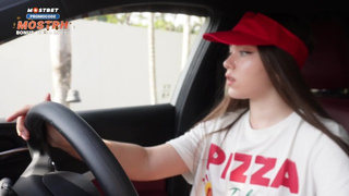 Nailed a pizza delivery whore for being late, got a tip with a powerful cream-pie in her twat