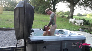 passionate outdoor sex in alluring tub on sleazy weekend away